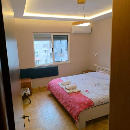 Myslym Shyri Lovely Top Apartment Tirana Eksteriør billede
