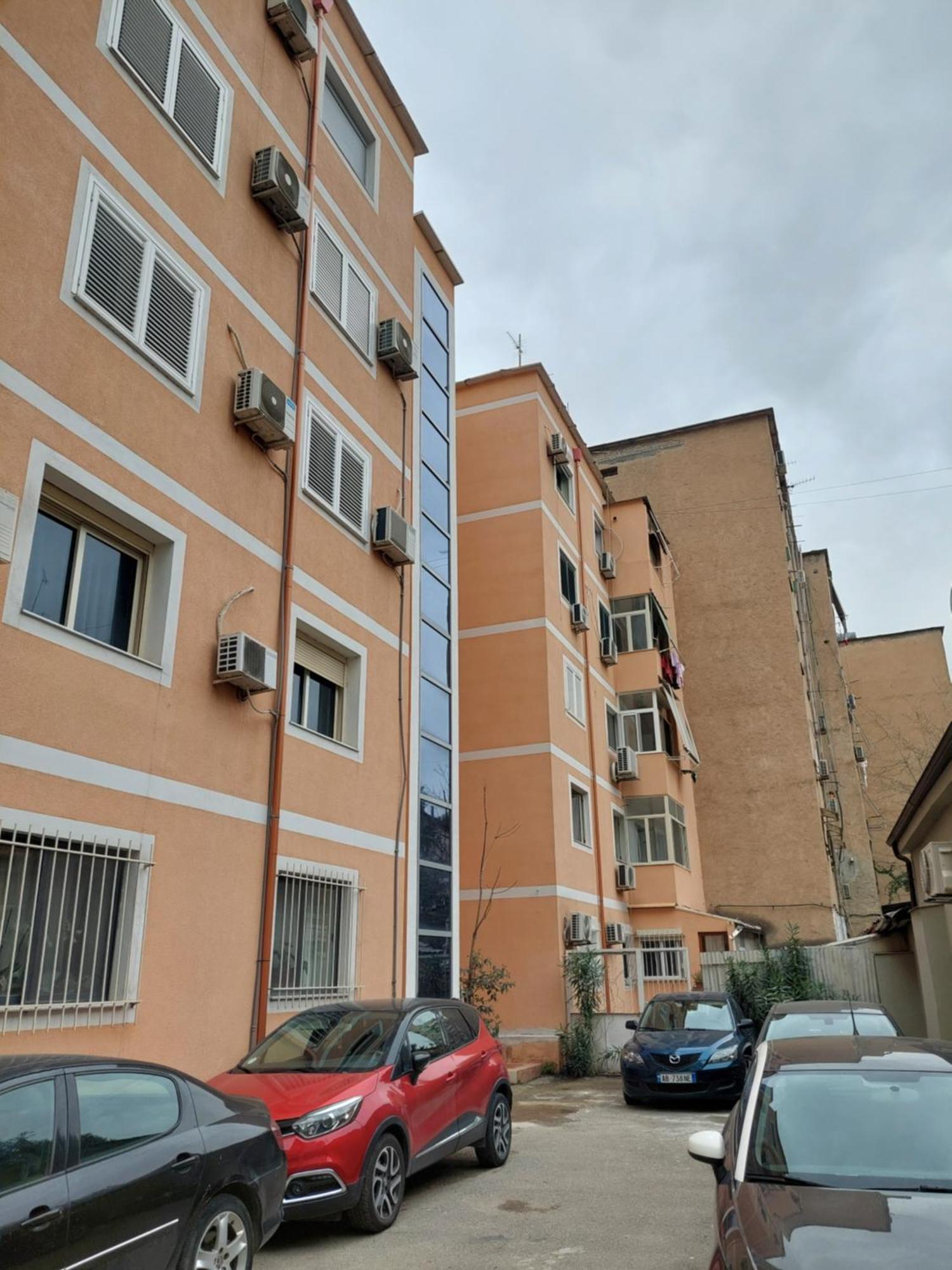 Myslym Shyri Lovely Top Apartment Tirana Eksteriør billede